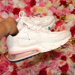 Women’s cream & pink Air Max 270 React